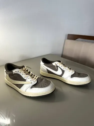 Tênis Nike Travis Scott - Air Jordan 1 Low OG Reverse Mocha Bege | 42
