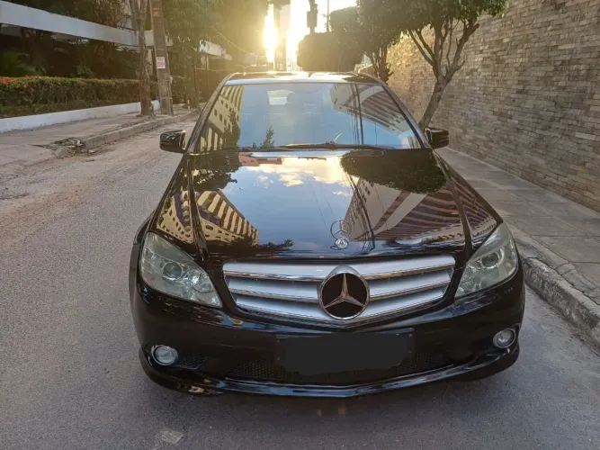 Mercedes-Benz C-200 CGI Avantgarde 1.8 16V 184cv Aut. 2011