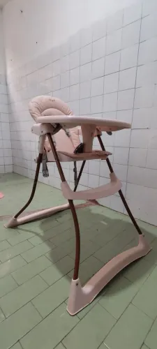 Cadeirinha alimentação rosa