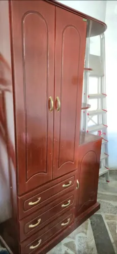 Vendo armário