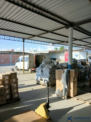 ALUGO GALPÃO 1.300 m2 NO BAIRRO BRASILIA