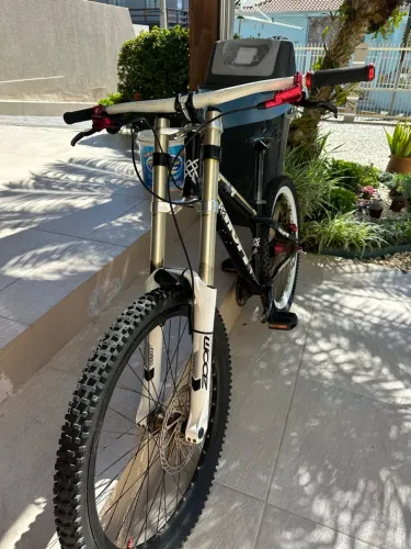 Hupi whistler