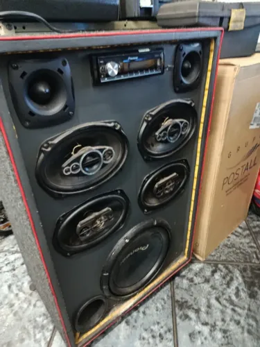 Vendo Caixa de Som Residencial