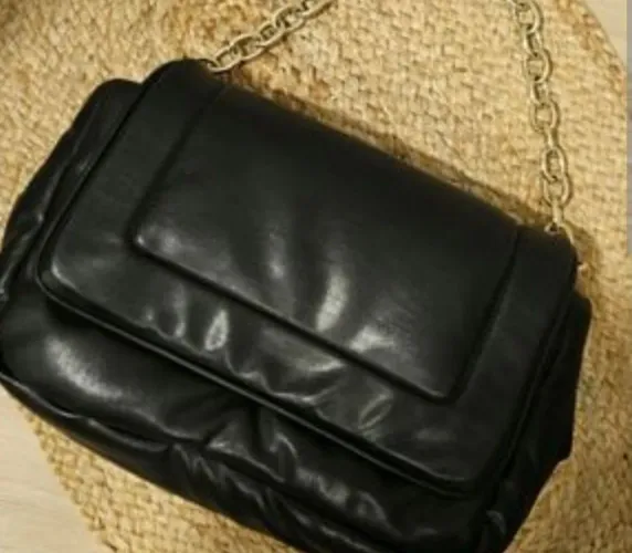 Bolsa de mão preta