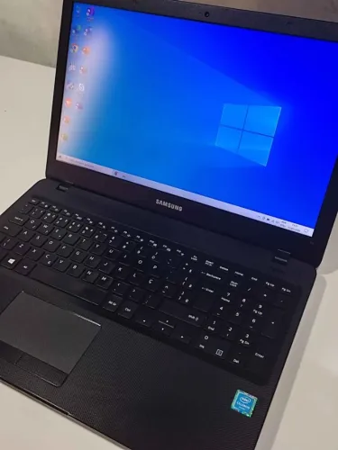 Notebook Samsung, Celeron 3865U, 4gb RAM DDR4, 120gb SSD (Pra estudos)