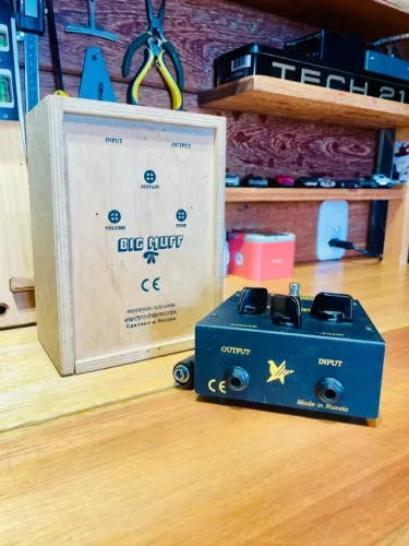 Electro-Harmonix "Black Russian" Big Muff Pi ?