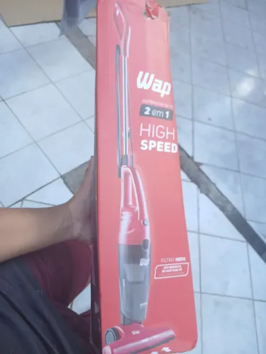 Aspirador de pó wap novo,motivo da venda comprado na amperagen errada