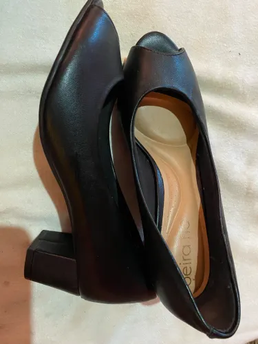 Vende-se Sapato Peep Toe Preto