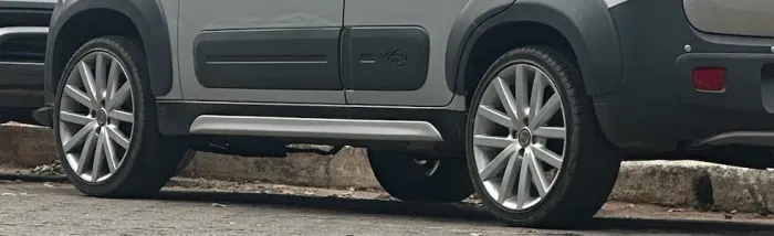 Vendo Rodas 17 furacão 4.