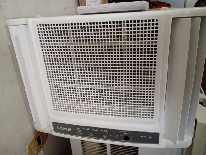 Ar de Janela Consul 7,500 BTUs