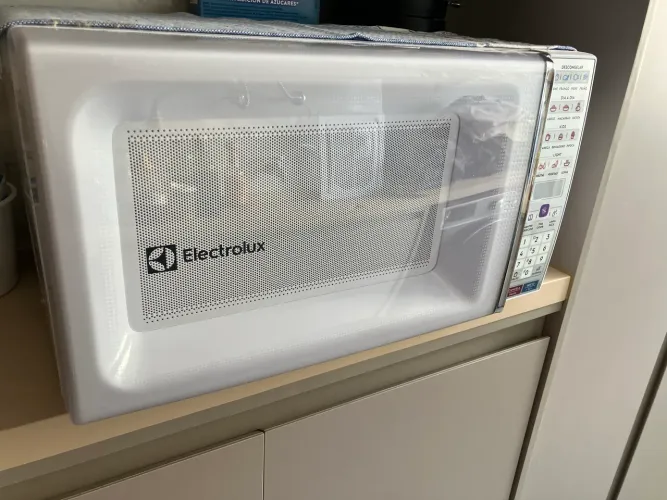 Microondas Eletrolux 34L 220V