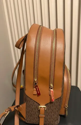 Vendo Mochila Michael Kors Original