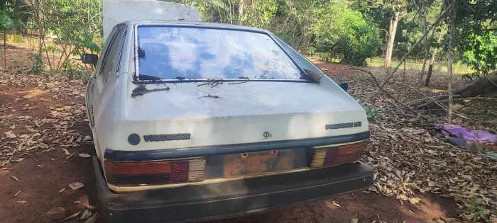 Vendo Passat ano 88 a álcool para retirada de peças