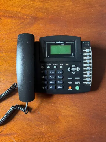 2 Telefones IP - Intelbras Voiper