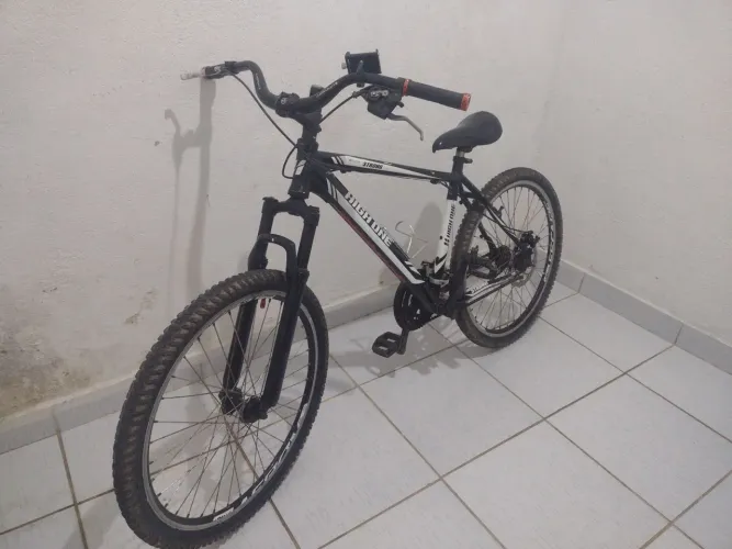 Bike toda boa e só pegar e andar