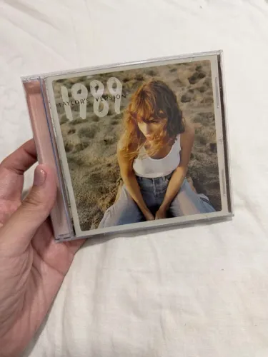 CD 1989 (Taylor?s Version) ? Rose Garden Pink Edition