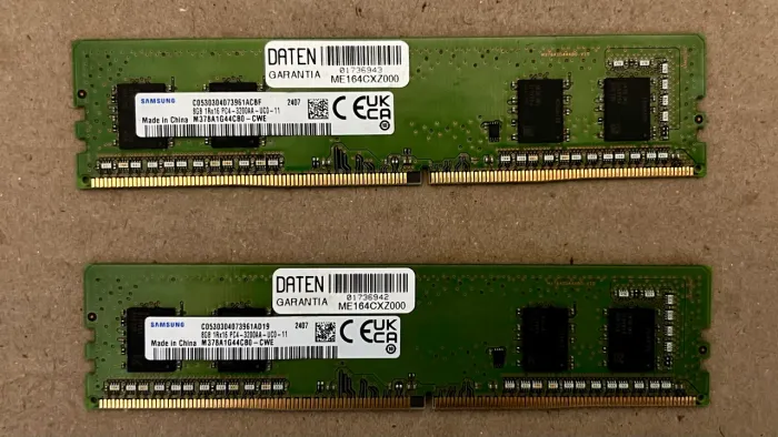 Par Memória RAM 16GB (2x8GB) DDR4 3200MHz