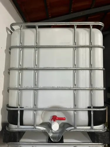 Containers 1000 Litros