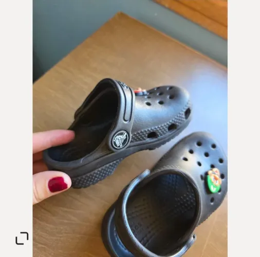 Crocs menino mario