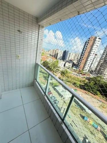 Apartamento com 03 quartos em frente ao parque parahyba I