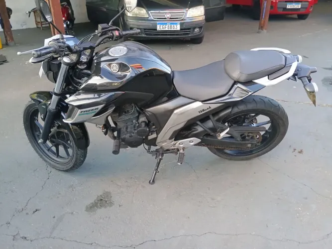 Fazer 250 com ABS 2019