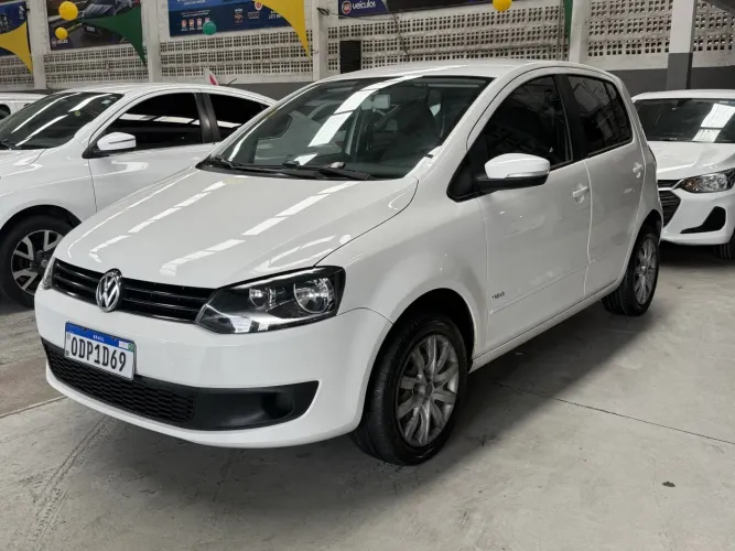 Volkswagen Fox 1.0 MI Total Flex 8V 5P 2013