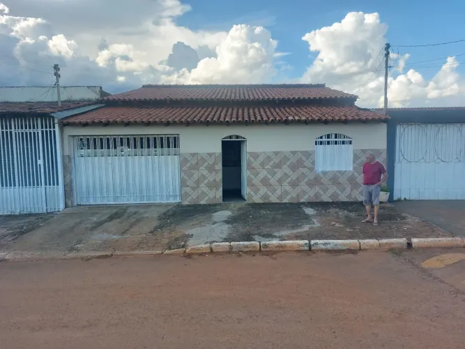 Oportunidade! Casa na Laje Escriturada 3 Quartos c/Suíte, Samambaia Norte-DF