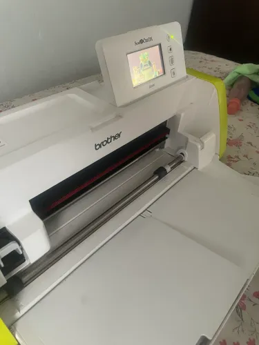 Máquina de corte brother scanncut