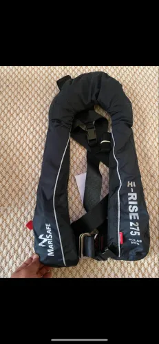 Vendo 2 coletes salva vidas 