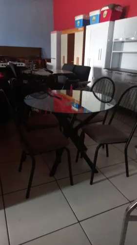 Mesa devidro redonda