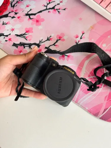 Fujifilm Finepix S1800