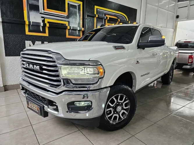 Ram 3500 Limited Longhorn 6.7 TB CD Diesel 2022