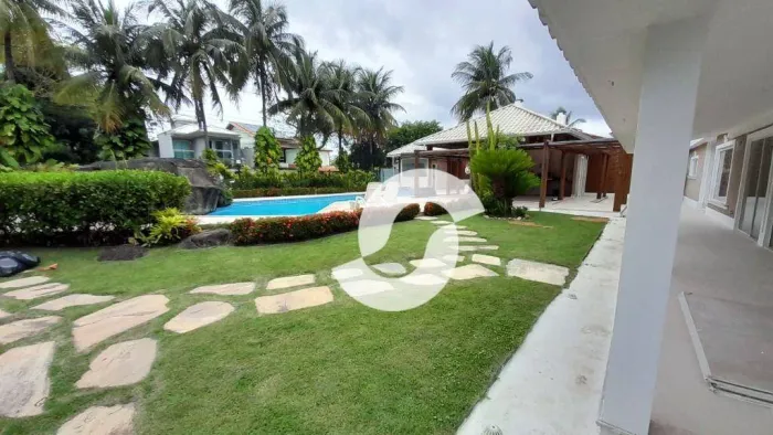 Casa com 6 dormitórios à venda, 457 m² por R$ 5.500.000,00 - Camboinhas - Niterói/RJ