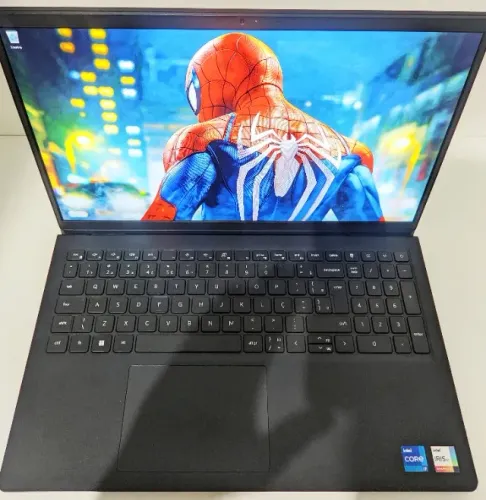 Notebook Dell Inspiron i7-1355U 16GB 512GB (1 Mês de Uso)