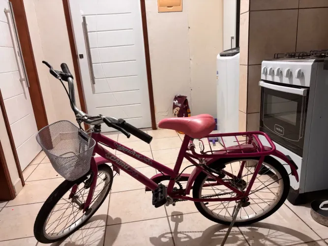 Vende bicicleta de criança