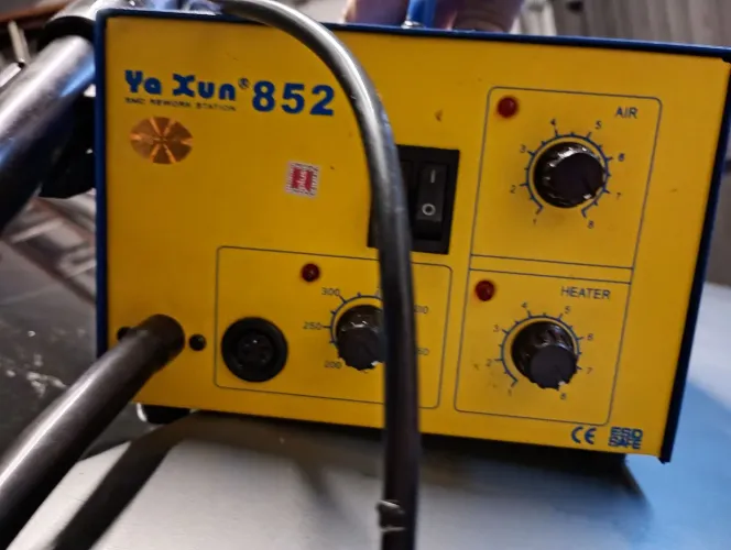 Estação De Solda Ar Quente Retrabalho Yaxun 852 110v Yx