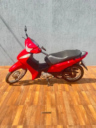 BIZ 125 ES 2011