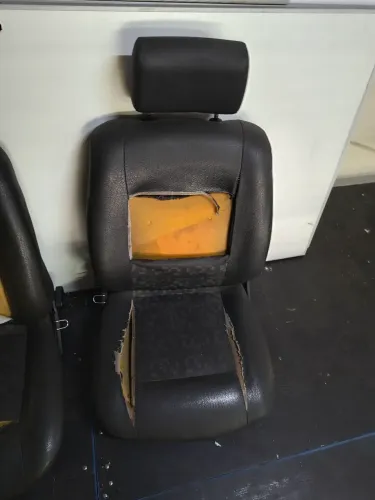 Bancos de Kombi  2002