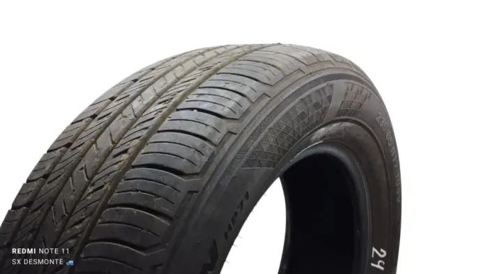 Pneu kumho usado 235/65/R17