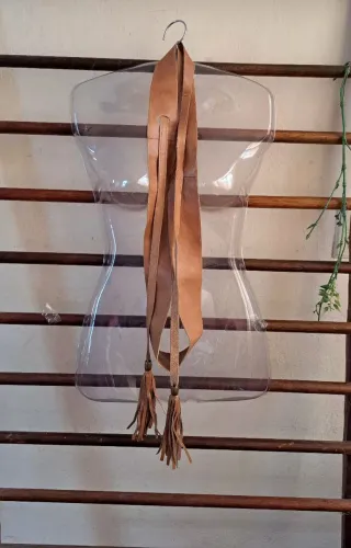 Cinto Corpo e Alma Tamanho G Cintura: mede 92 centimetro.