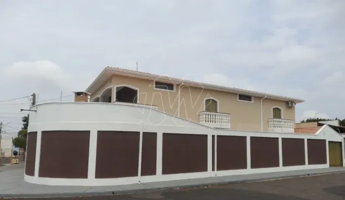 Venda de Casas / Padrão na cidade de Araraquara