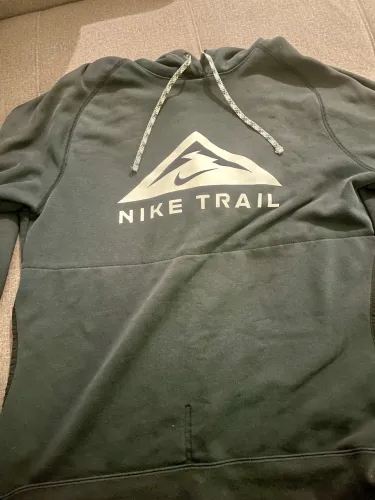Blusa Nike trail preta original