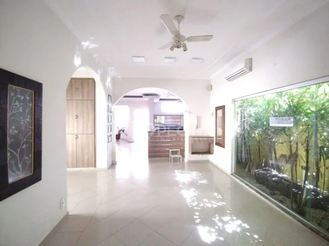 Casa no Centro de Rio Claro.