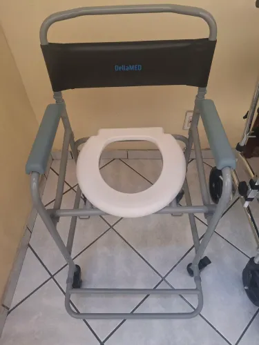 Cadeira de banho dobrável higienica com rodas Dellamed D30