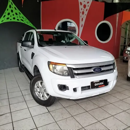 Ford Ranger XLS 2.5 16V 4X2 CD Flex 2014