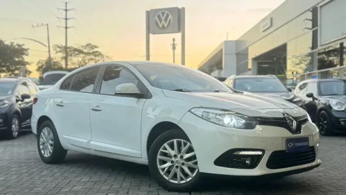 Renault Fluence Sed. Dynamique 2.0 16V Flex Aut. 2016