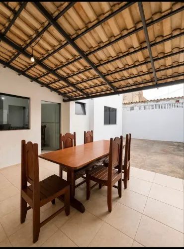 Vendo casa na 704 sul há 400 metros do bope polícia militar
