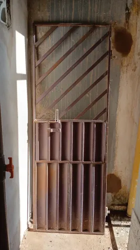 Portão de ferro