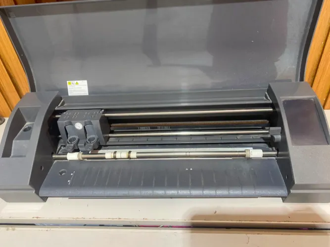 Silhouette Cameo 3