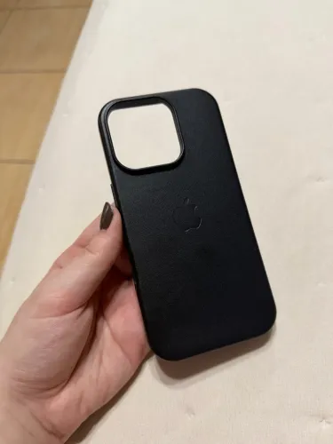Capa iPhone 16 pro preto